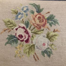Embroided piano stool - Image 2
