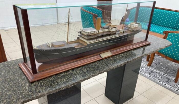 Glass mounted Scottish ship builders model of the Walangbar
