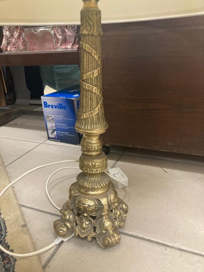 Pair neo-classical brass lamps and shades - Image 2