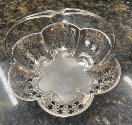 Small Birmingham silver bonbon dish