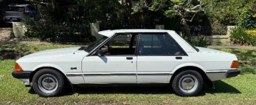 Ex police 5.8 litre Falcon XD