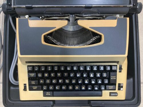 Rare yellow Adler Gabrielle electric typewriter